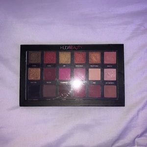 Huda Beauty Palette